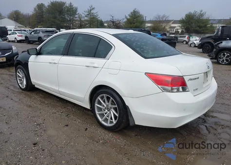 2009 Honda Accord 2.4 Ex-L z USA, uszkodzony, nr VIN 1HGCP26819A093329